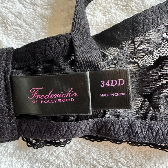 Fredricks of Hollywood black lace bra - Picture 8 of 8